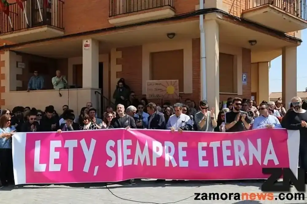 El Ayuntamiento de Tábara y la Fundación Leticia Rosino inaugurarán el próximo domingo el nuevo auditorio municipal que llevará el nombre de Leticia Rosino 1 El Ayuntamiento de Tábara y la Fundación Leticia Rosino inaugurarán el próximo domingo el nuevo auditorio municipal que llevará el nombre de Leticia Rosino