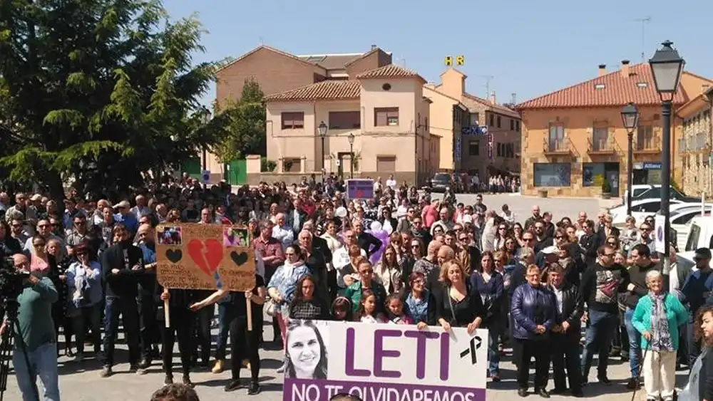 Inician una recogida de firmas para cambiar la Ley del Menor ante la salida en libertad del asesino de Leticia Rosino