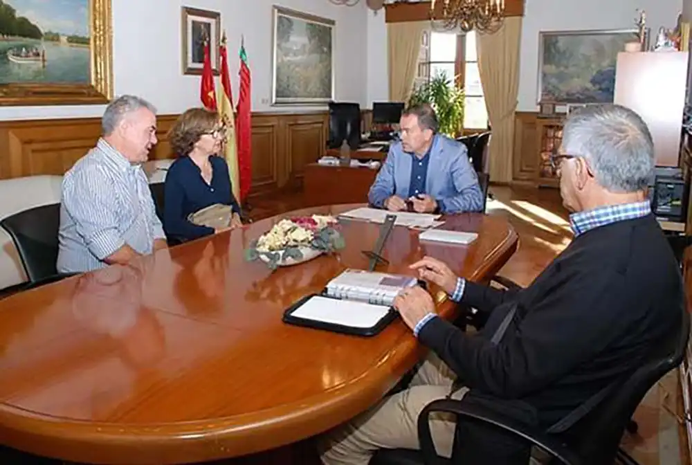 La Diputación colaborará con la Fundación Leticia Rosino en los actos del Día Internacional contra la Violencia de Género 1 La Diputación colaborará con la Fundación Leticia Rosino en los actos del Día Internacional contra la Violencia de Género