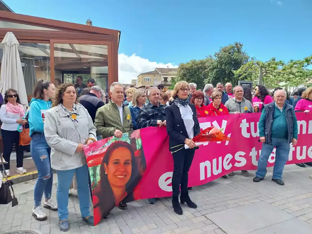 Más de trescientas personas honran en Tábara la memoria de Leticia Rosino